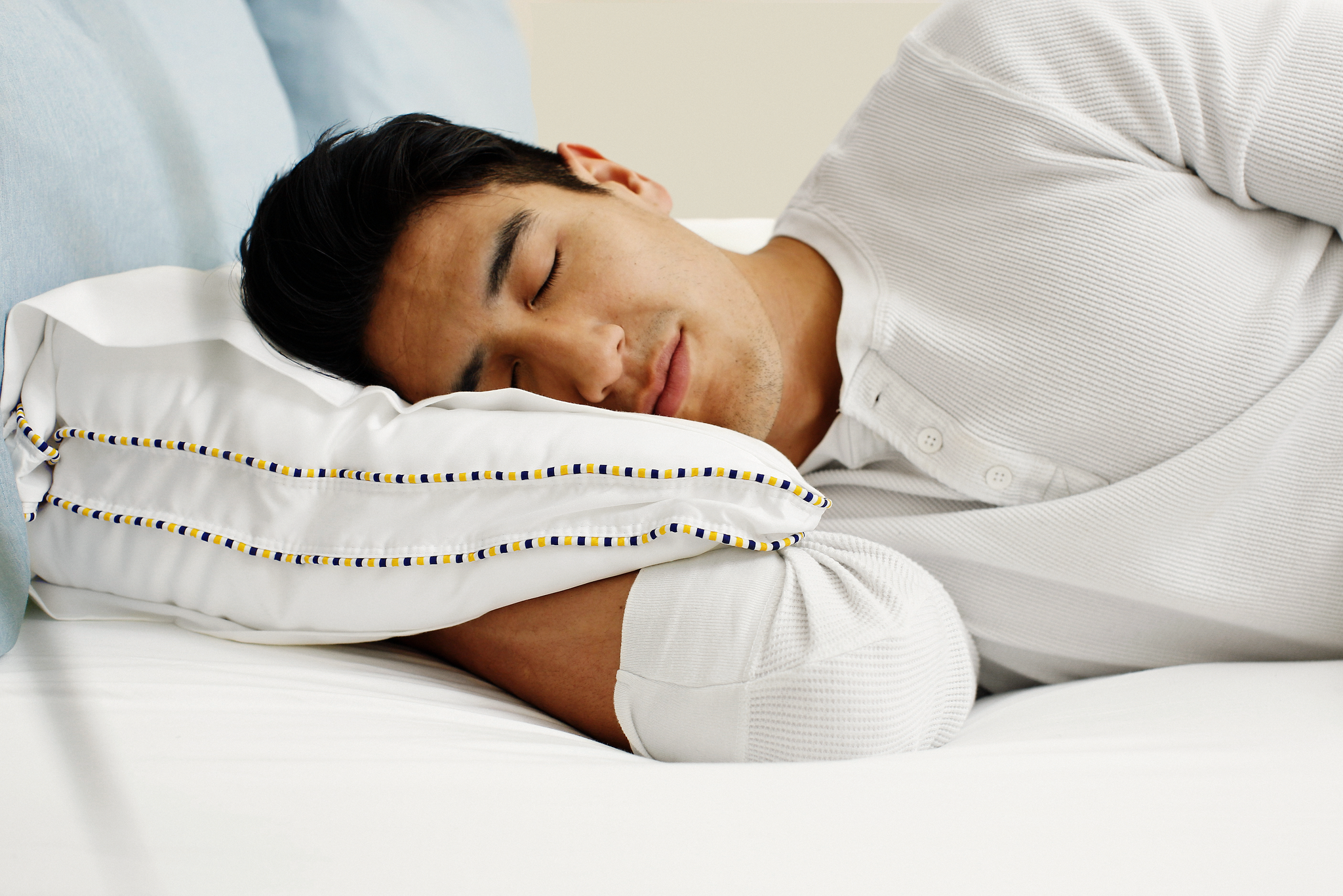 Noggin & Wink Firm Plush Ventilated Memory Foam Side Sleepers Pillow - Premium Hypoallergenic Down Alternative Side Sleeping Pillow with Washable Cover